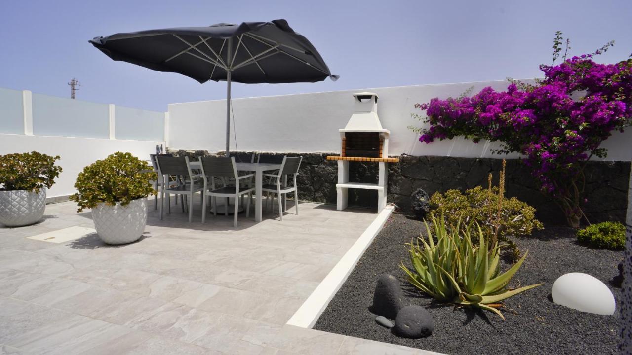 Villa Patricia Playa Blanca Exterior foto
